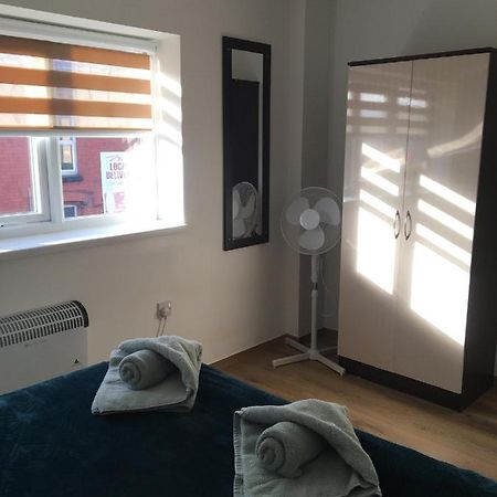 Modern 1 Bedroom Flat Perfect For Match Or City Break リヴァプール エクステリア 写真