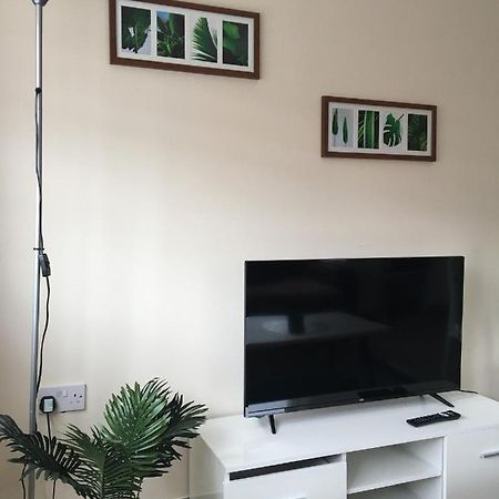 Modern 1 Bedroom Flat Perfect For Match Or City Break リヴァプール エクステリア 写真